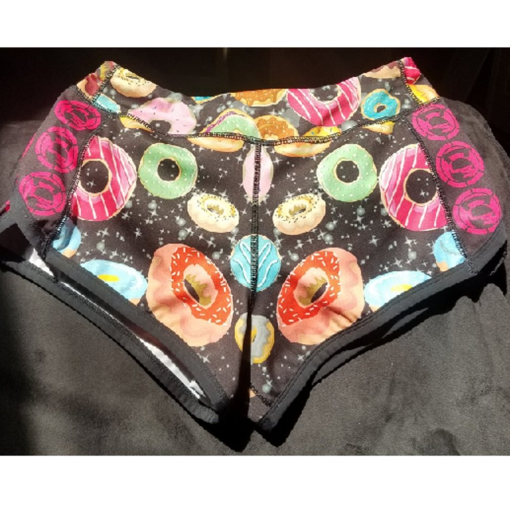 Livesore speed shorts "Cosmic Donuts" size XS